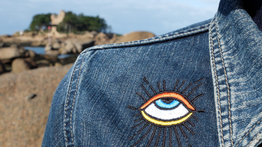 veste vintage en jeans pour femme tatouée avec de la broderie