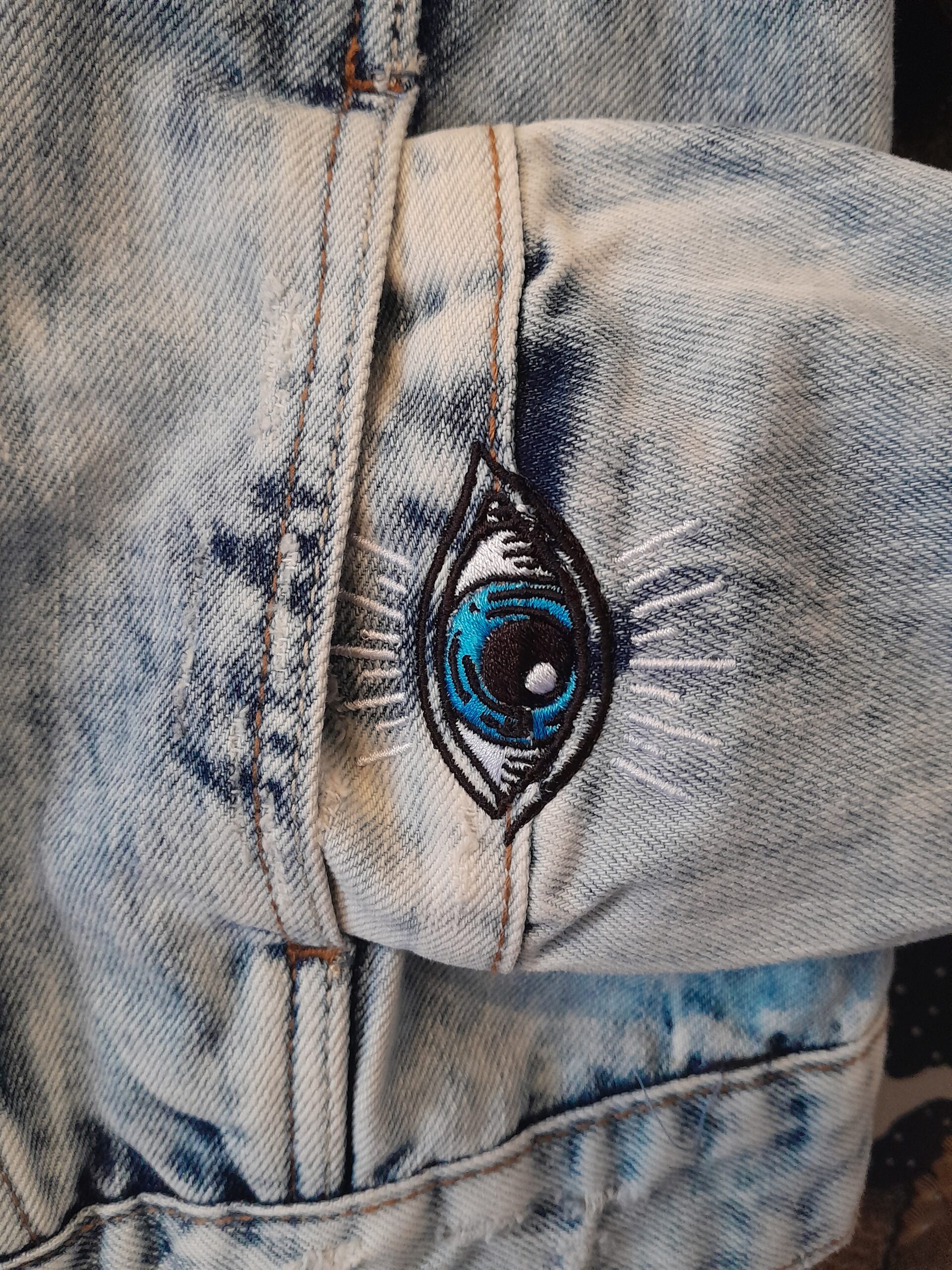 la veste tatouée broderies personnalisées