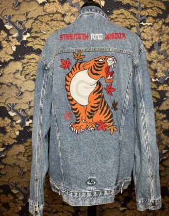 la veste tatouée veste en jean brodée
