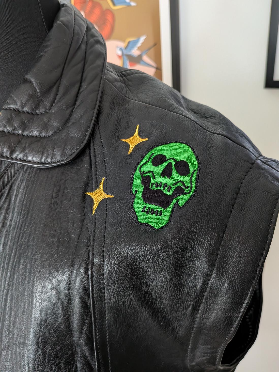 Green skulls : modèle unique veste cuir noir – Image 8
