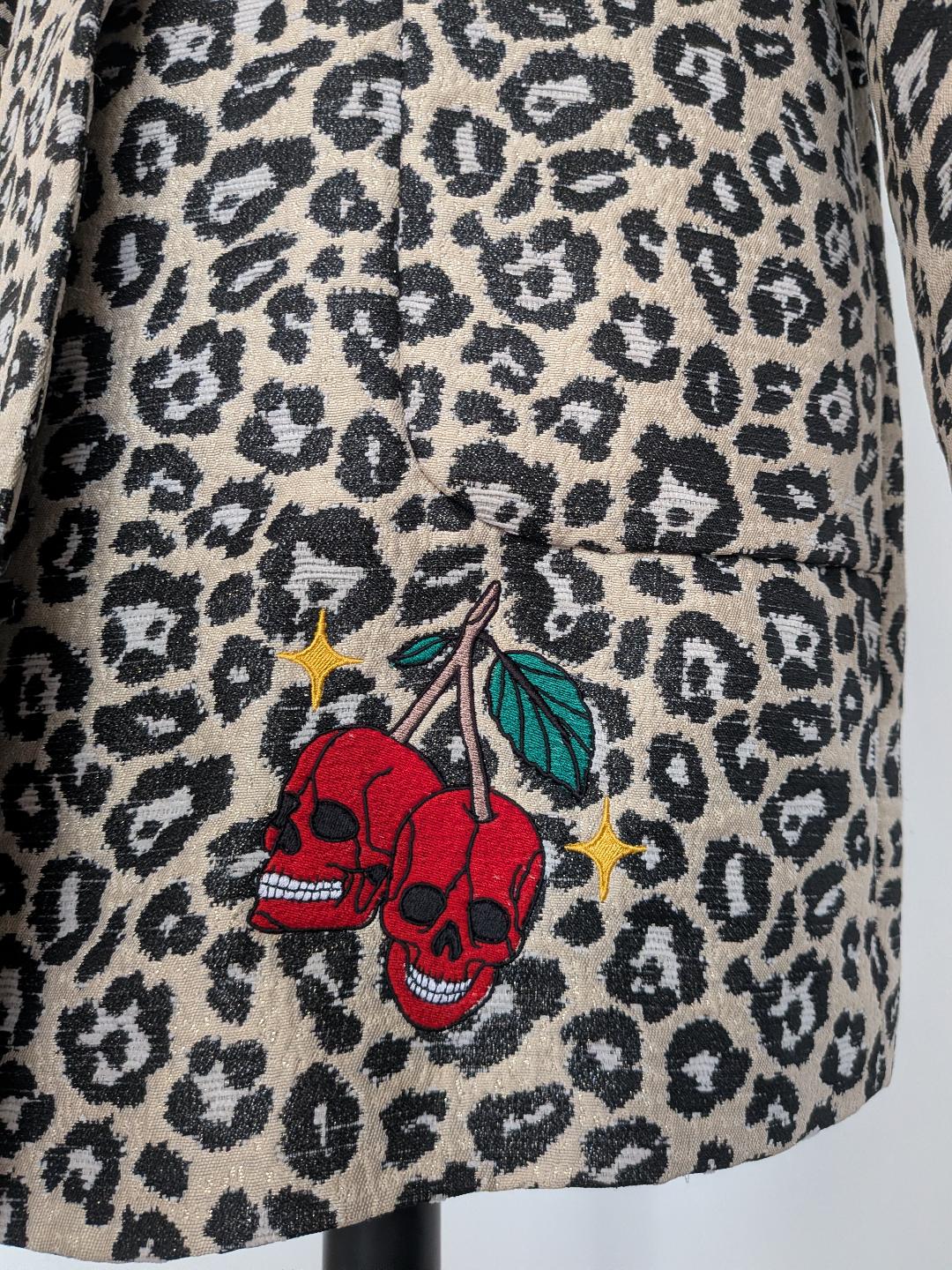 Léopard Cherry Skulls : modèle unique – Image 3