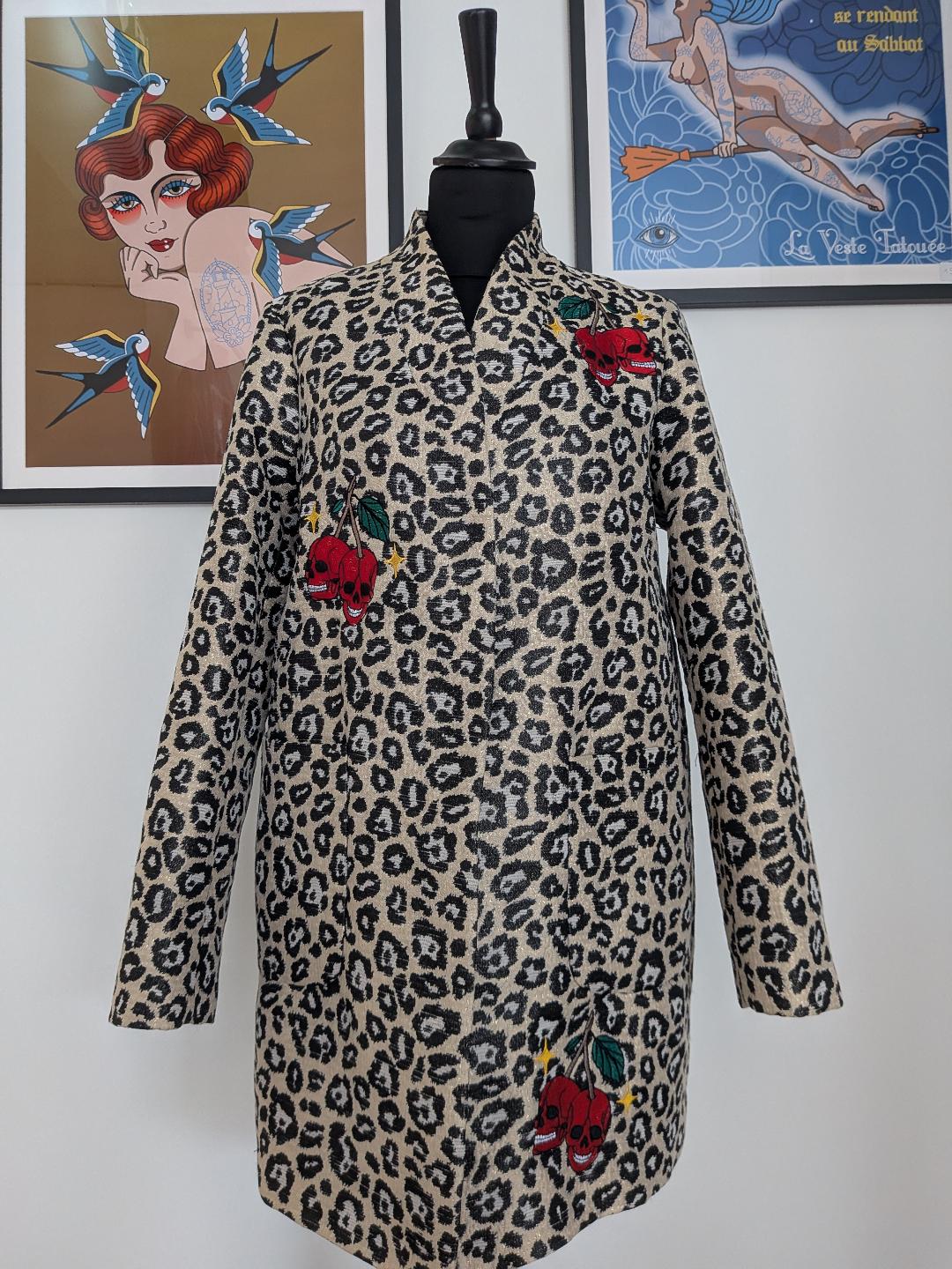 Léopard Cherry Skulls : modèle unique – Image 4