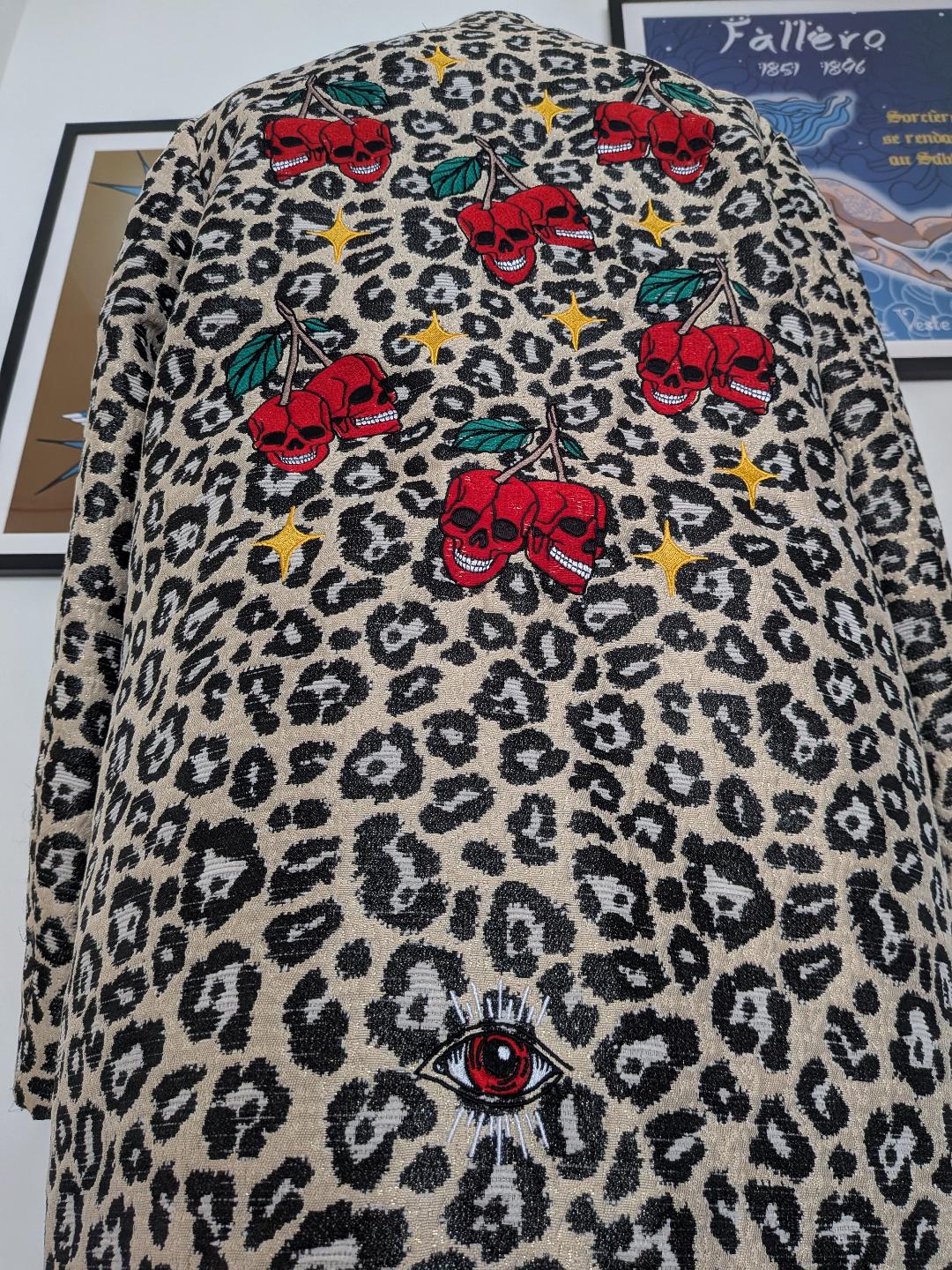 Léopard Cherry Skulls : modèle unique – Image 6
