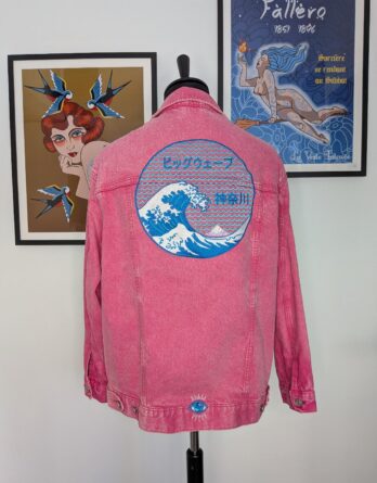 Pink Kanagawa : modèle unique veste en jean rose